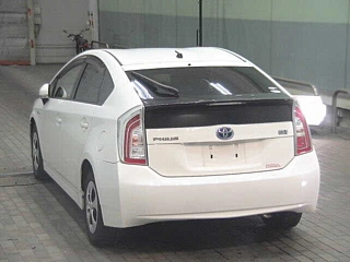 TOYOTA PRIUS 2012