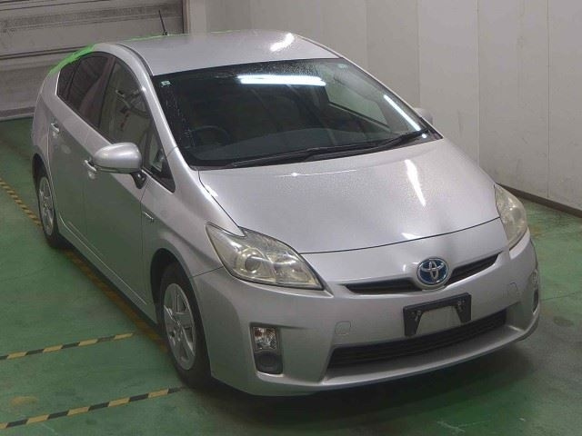 TOYOTA PRIUS 2011