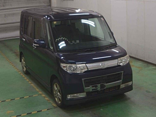 DAIHATSU TANTO 2008