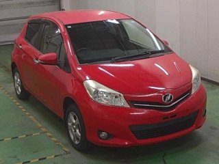 TOYOTA VITZ 2011