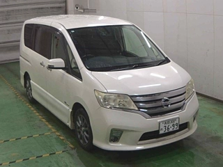NISSAN SERENA 2013