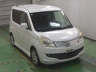 SUZUKI SOLIO 2013