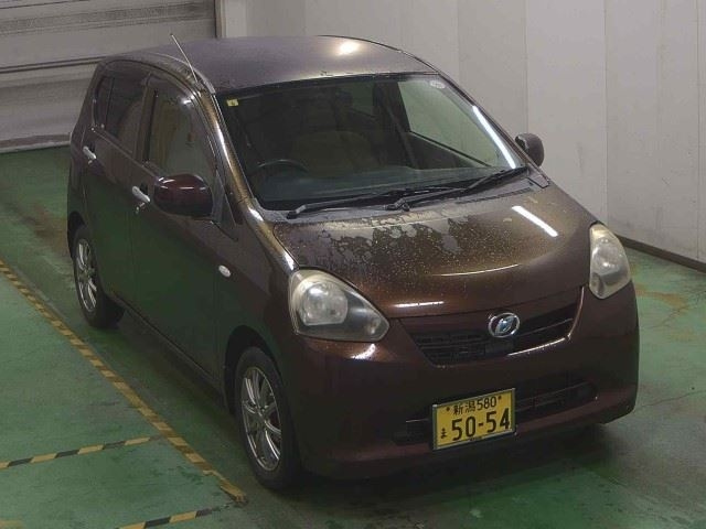 DAIHATSU MIRA E S 2012