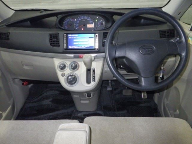 DAIHATSU MOVE 2010