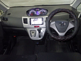 DAIHATSU MOVE 2011