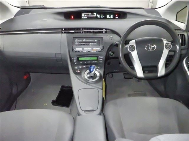 TOYOTA PRIUS 2011