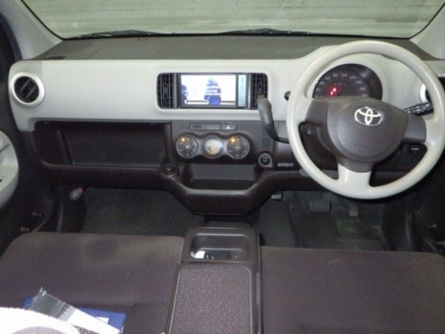 TOYOTA PASSO 2011