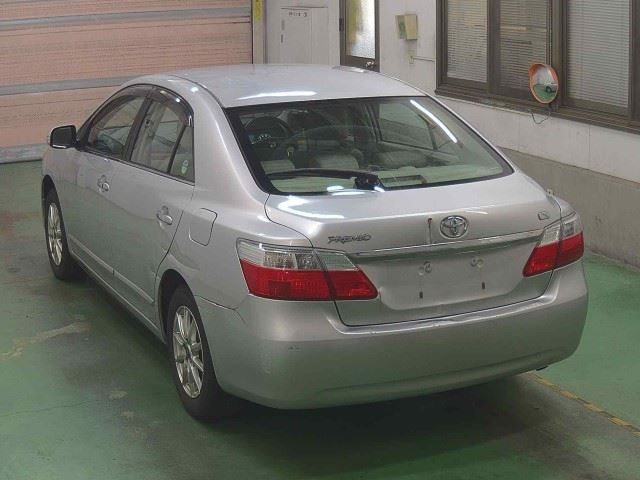 TOYOTA PREMIO 2008