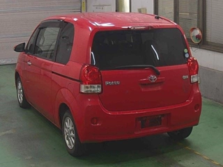 TOYOTA PORTE 2012