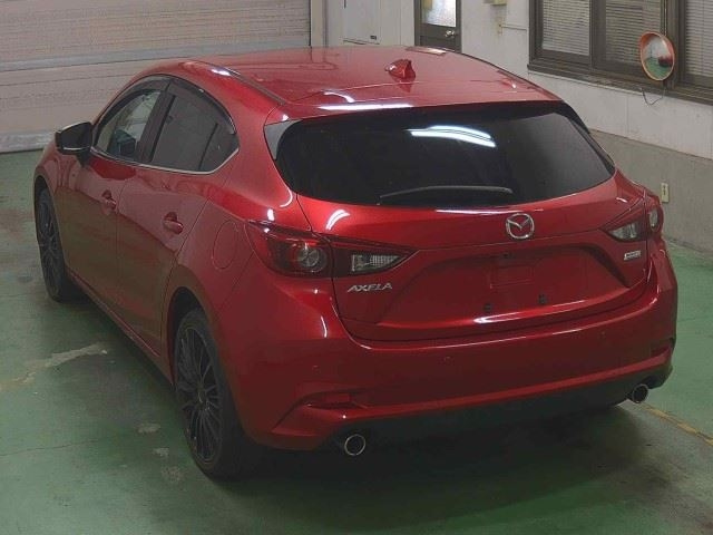 MAZDA AXELA 2016
