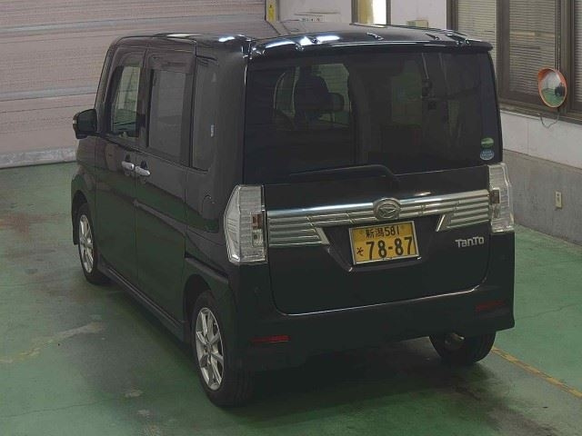 DAIHATSU TANTO 2017