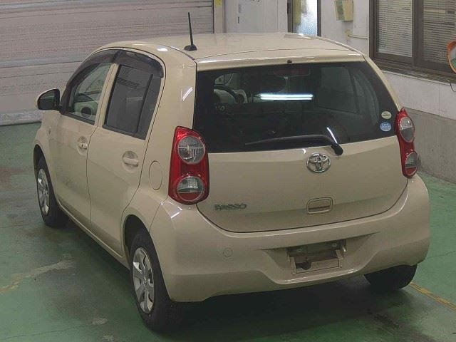 TOYOTA PASSO 2010