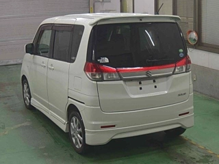 SUZUKI SOLIO 2013