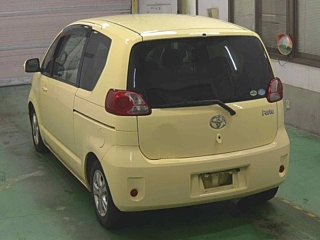 TOYOTA PORTE 2009