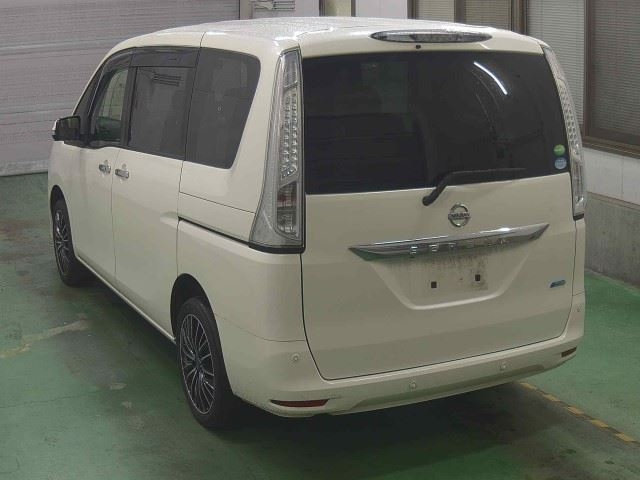 NISSAN SERENA 2015
