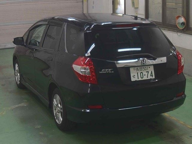 HONDA FIT SHUTTLE 2011