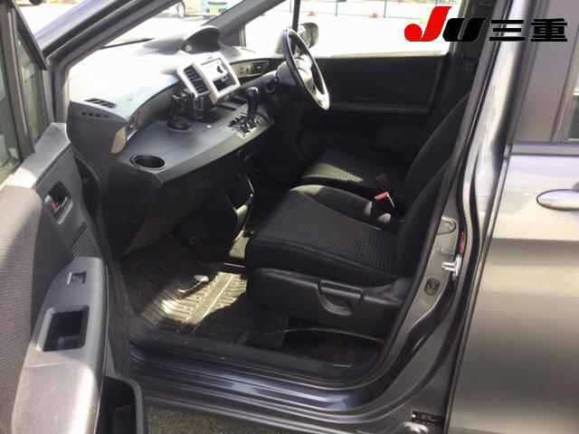 HONDA FREED 2012