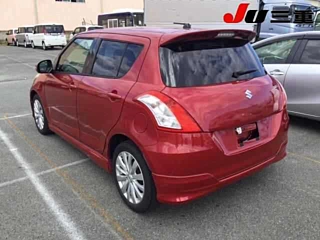 SUZUKI SWIFT 2012