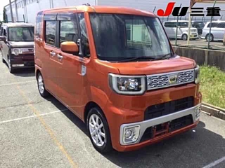 DAIHATSU WAKE 2015