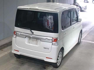 DAIHATSU TANTO 2008