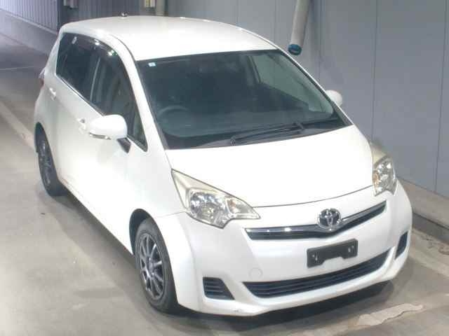 TOYOTA RACTIS 2013