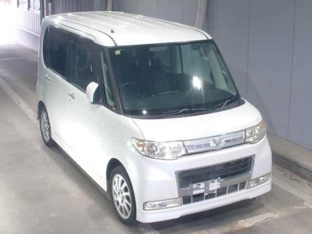 DAIHATSU TANTO 2008