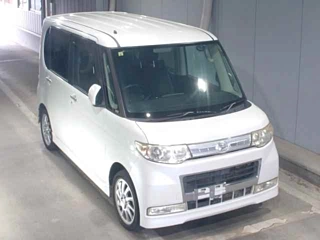 DAIHATSU TANTO 2008
