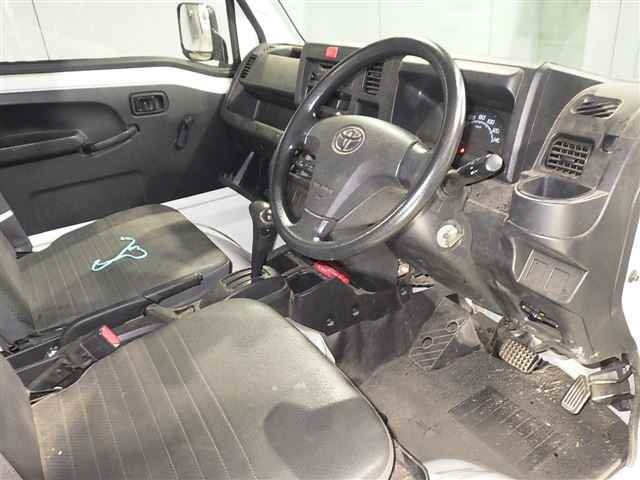 TOYOTA PIXIS TRUCK 2018