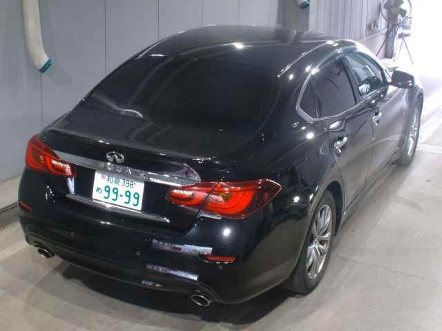 NISSAN FUGA 2016