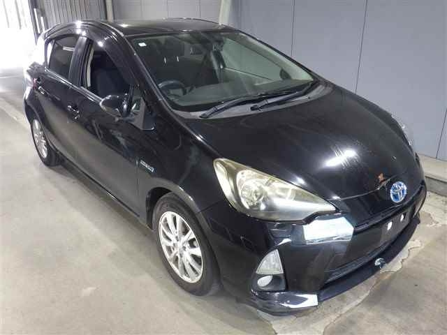 TOYOTA AQUA 2013