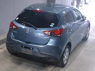 MAZDA DEMIO 2016