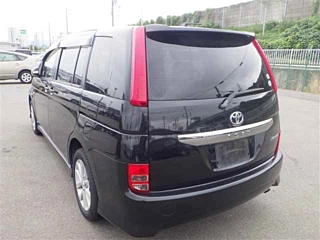 TOYOTA ISIS 2008