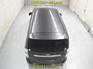 TOYOTA NOAH 2009