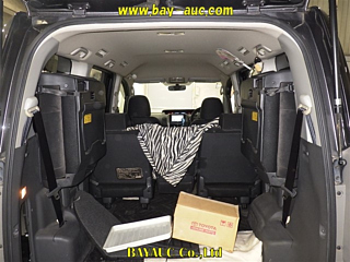 TOYOTA NOAH 2009