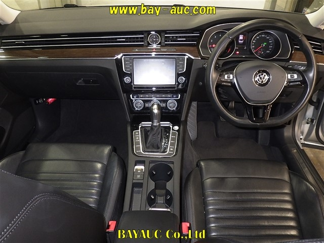 VOLKSWAGEN PASSAT 2015