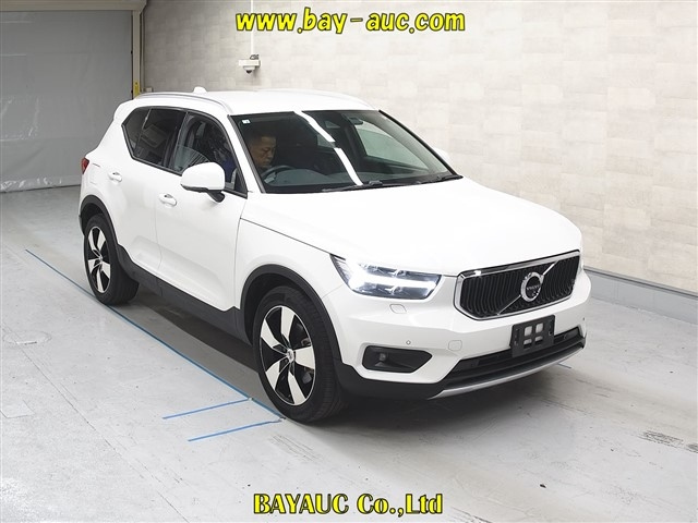 VOLVO XC40 2020