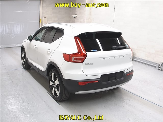 VOLVO XC40 2020