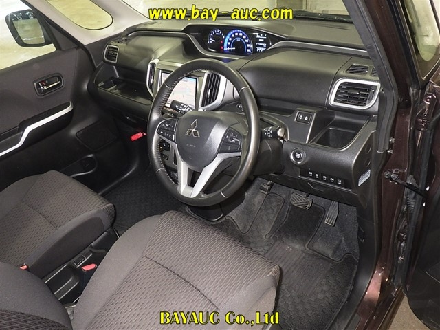MITSUBISHI DELICA D2 2017
