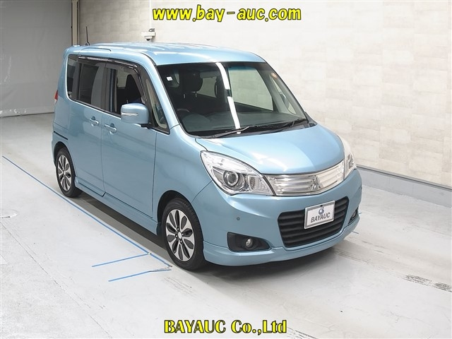 MITSUBISHI DELICA D2 2014