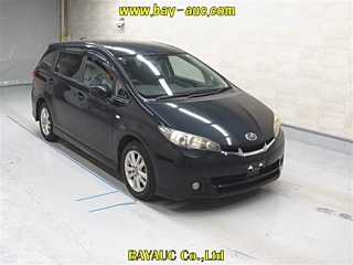 TOYOTA WISH 2010