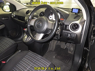 MAZDA DEMIO 2010