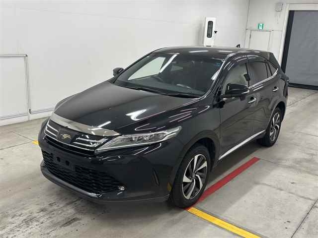 TOYOTA HARRIER 2017