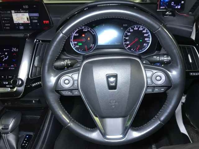 TOYOTA CROWN 2018