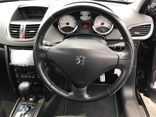 PEUGEOT 207 2009