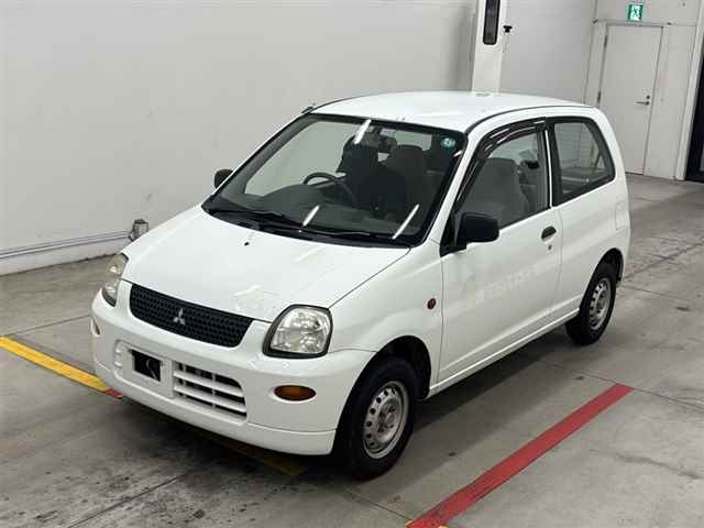 MITSUBISHI MINICA 2011