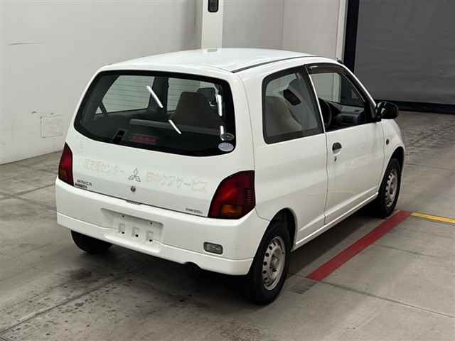 MITSUBISHI MINICA 2011
