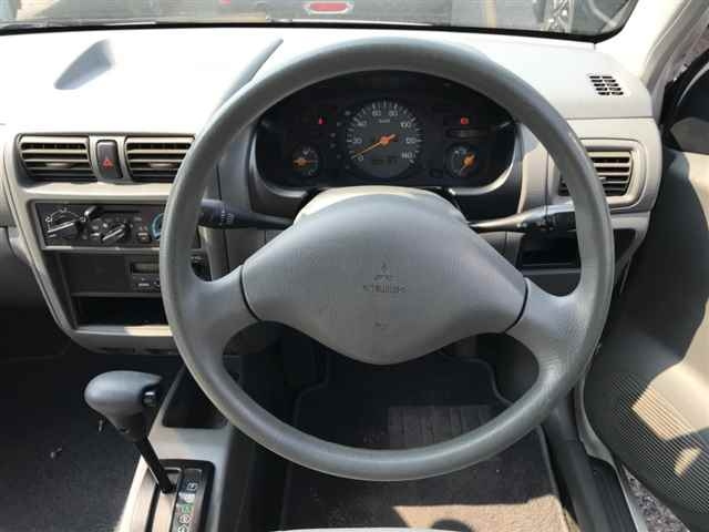 MITSUBISHI MINICA 2011