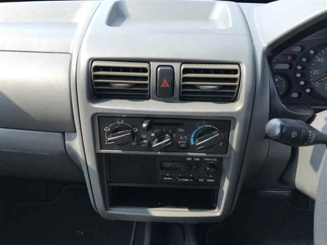 MITSUBISHI MINICA 2011