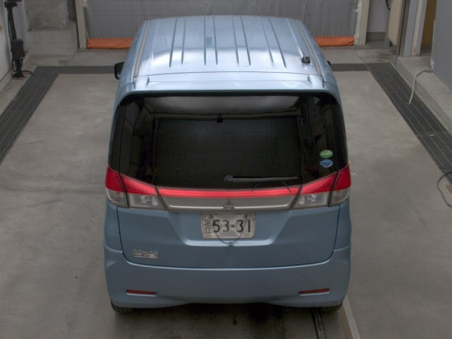 MITSUBISHI DELICA D2 2014