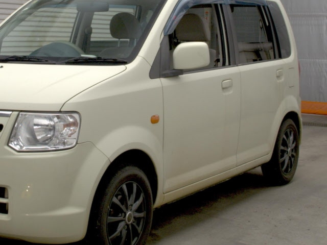 NISSAN OTTI 2010